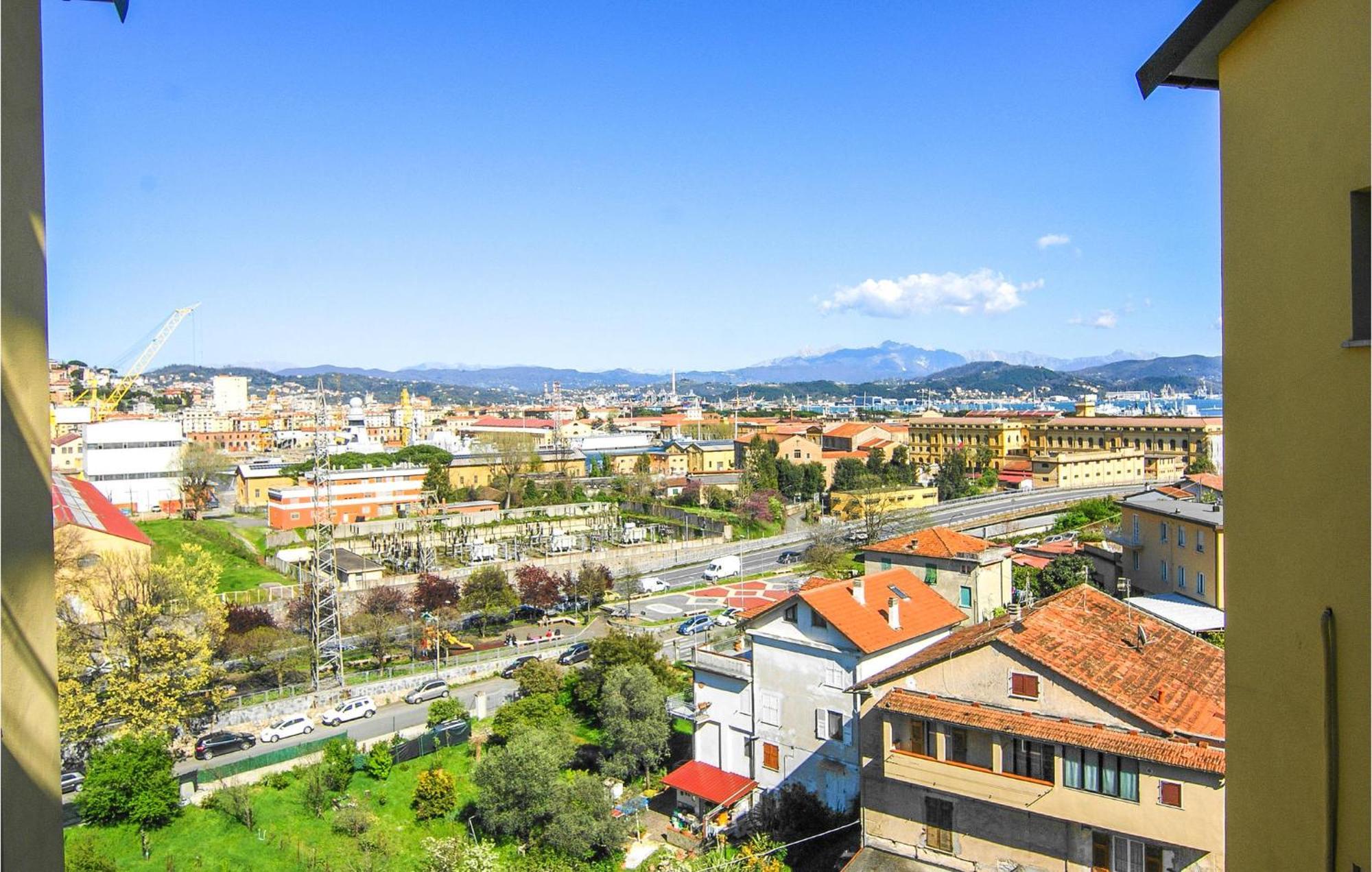 Cozy Apartment In La Spezia With Wifi Esterno foto